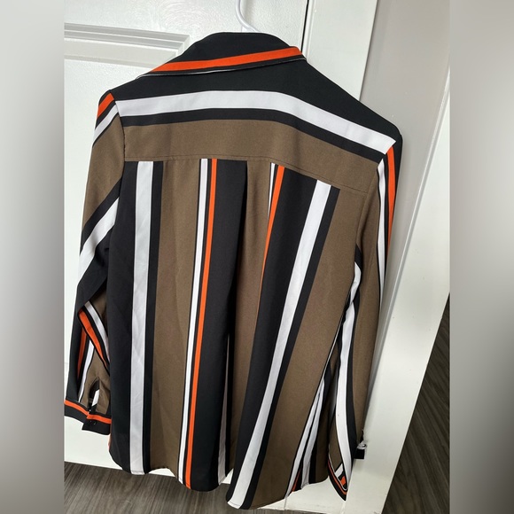 Astylish Medium V Neck Striped Roll Up Sleeve Button Down Blouses Top - Picture 2 of 5